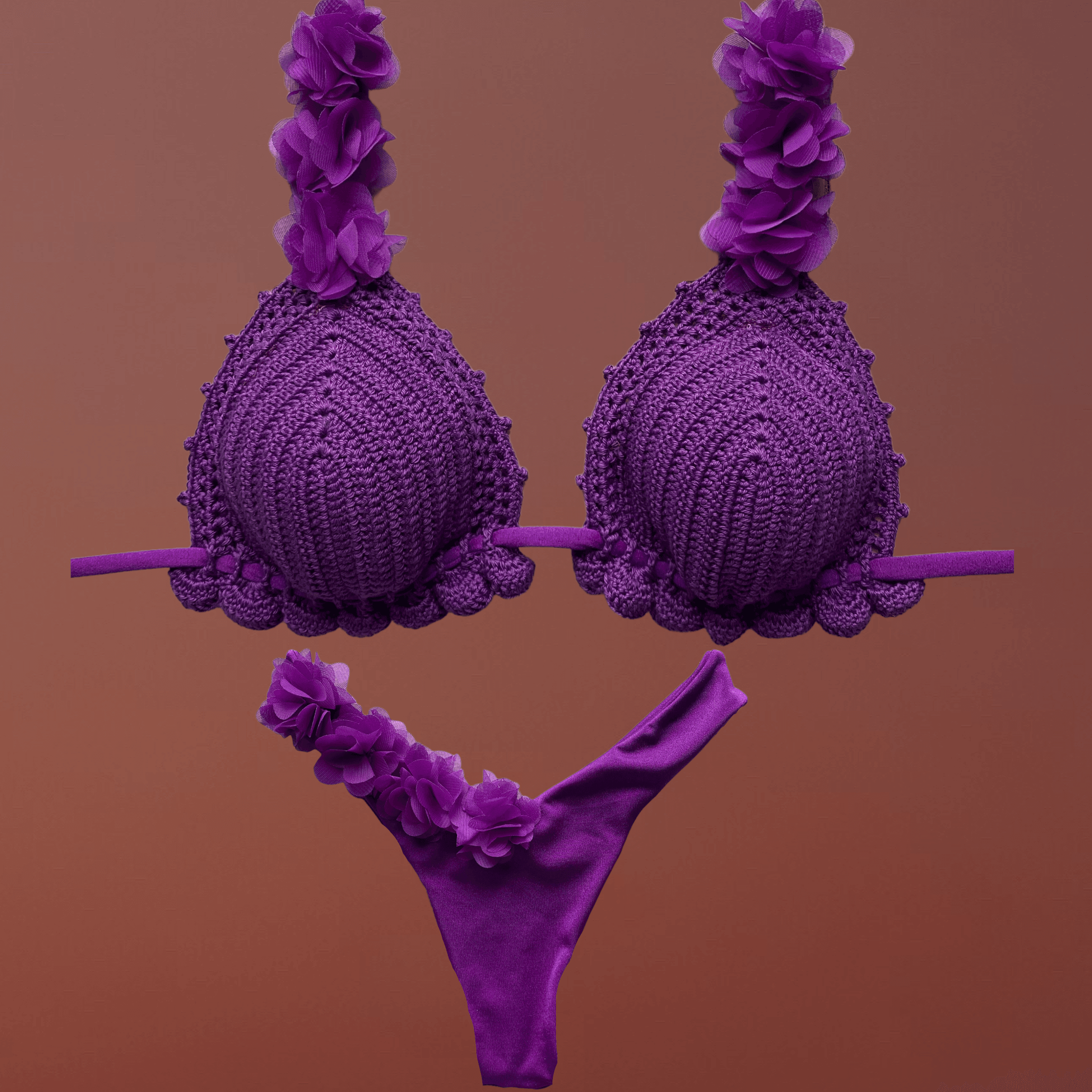 Aisha Garisinne viola con fiori